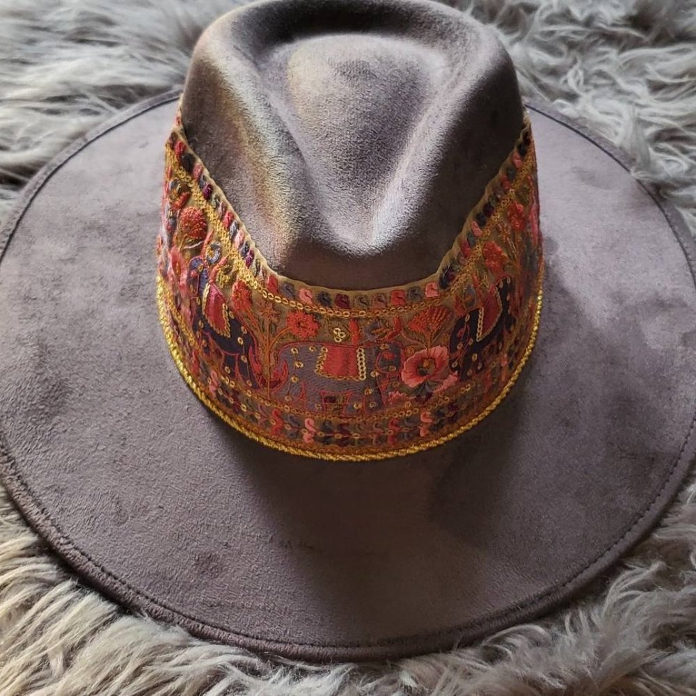 NEW! Dark Grey Fashion Hat